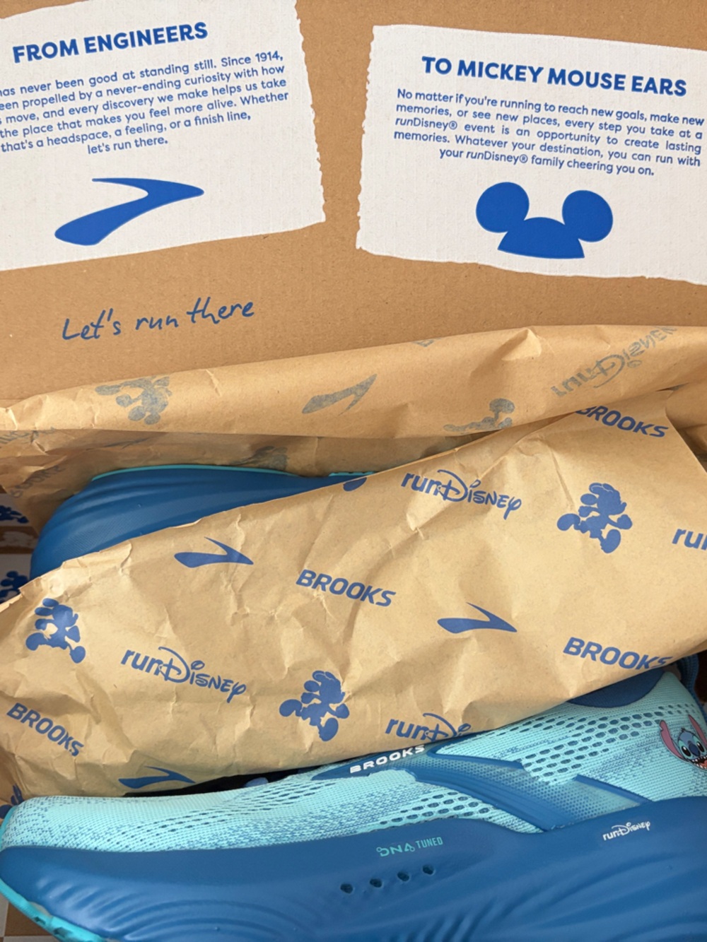 Brooks Women's RUNDISNEY Stitch Turquoise and Teal Running Shoes - Picture 2 of 5